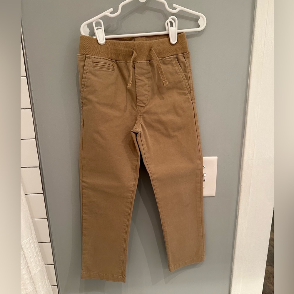 New (No Tag) Gap Pull on Khakis Color Khaki Size 5T